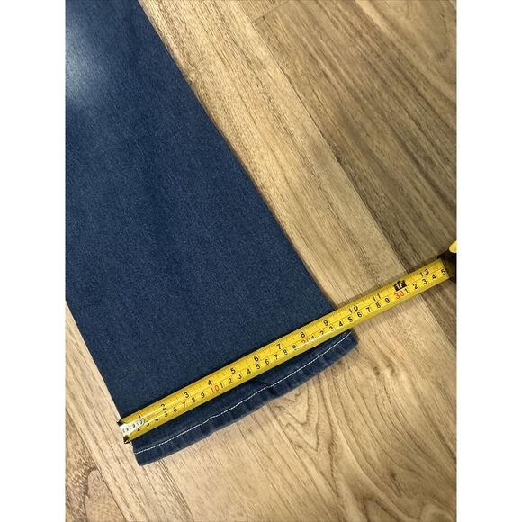 C.O.Z.Y Womens Size Large 32 x 30 Boot Cut Blue Denim Jeans - Picture 2 of 6